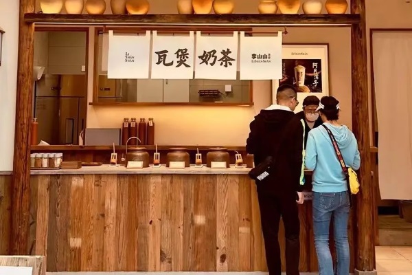 小女当家快餐加盟电话号码是多少？是否值得加盟？